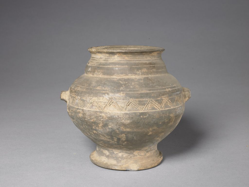 图片[1]-Grey pottery double-system pot with triangular pattern-China Archive